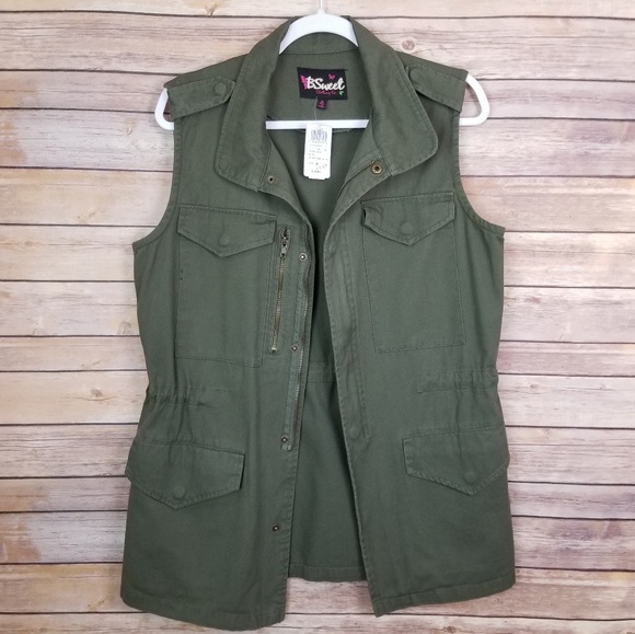 B Sweet Zip Up Collared Vest Size Medium - Picture 1 of 7